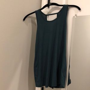 Athleta open tie-back workout tank